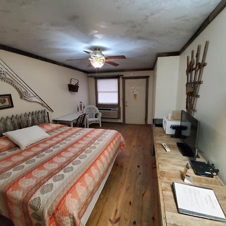 Jamesport Inn Extérieur photo