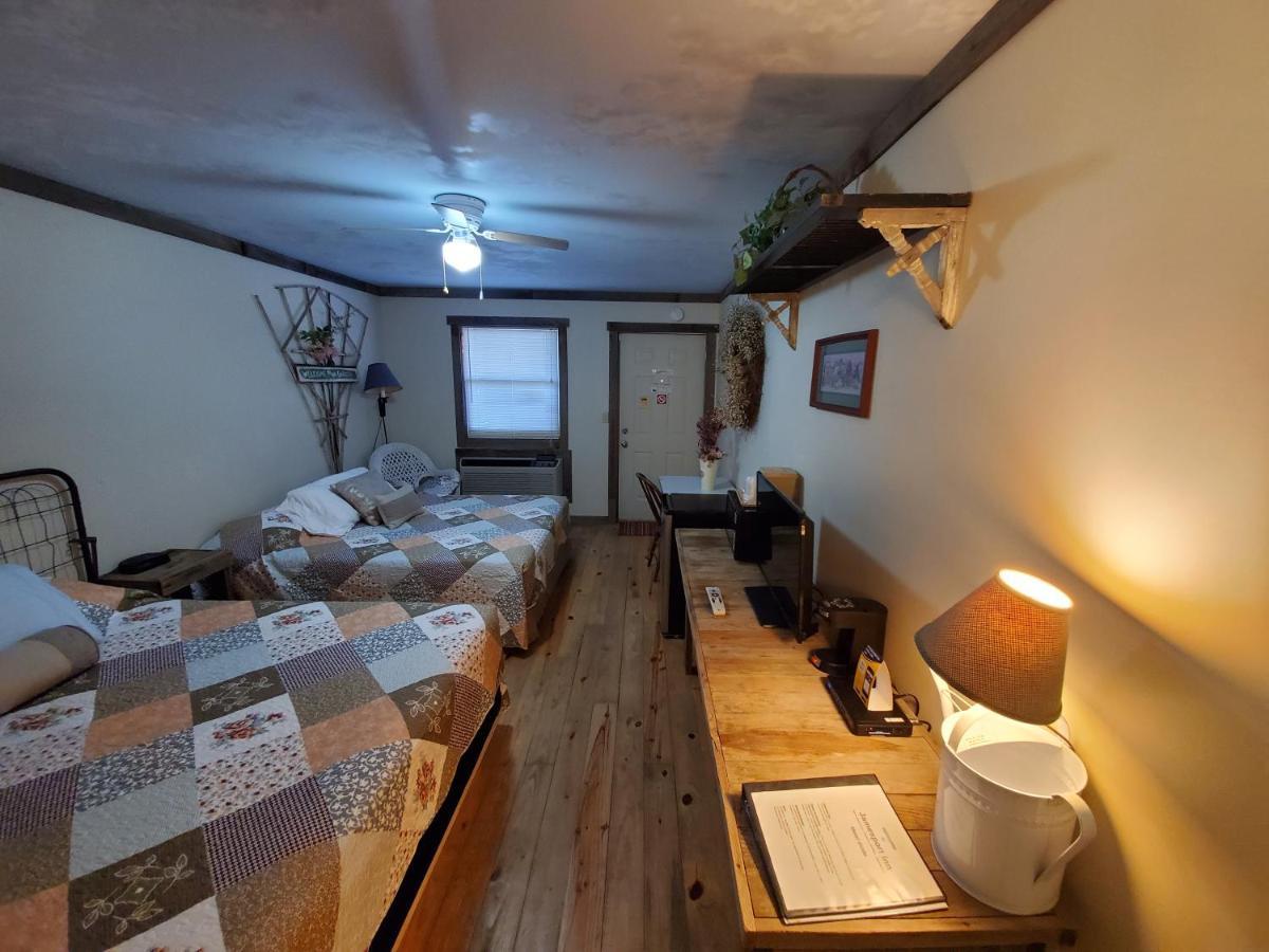 Jamesport Inn Extérieur photo