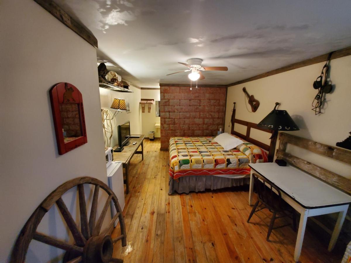 Jamesport Inn Extérieur photo