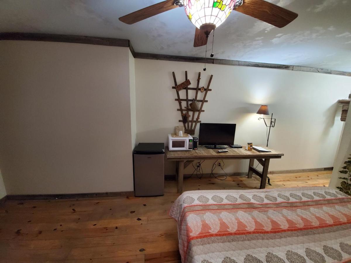 Jamesport Inn Extérieur photo